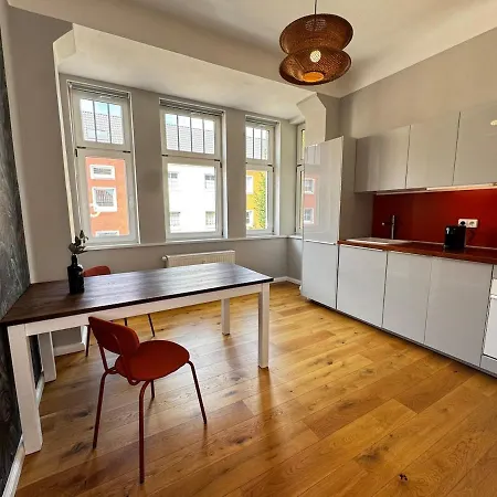 Chic And Modern Appartement Maagdenburg